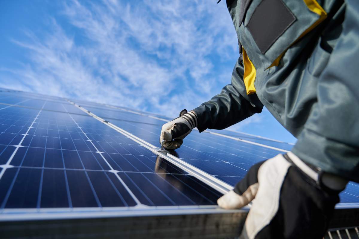 Paneles solares en local comercial
